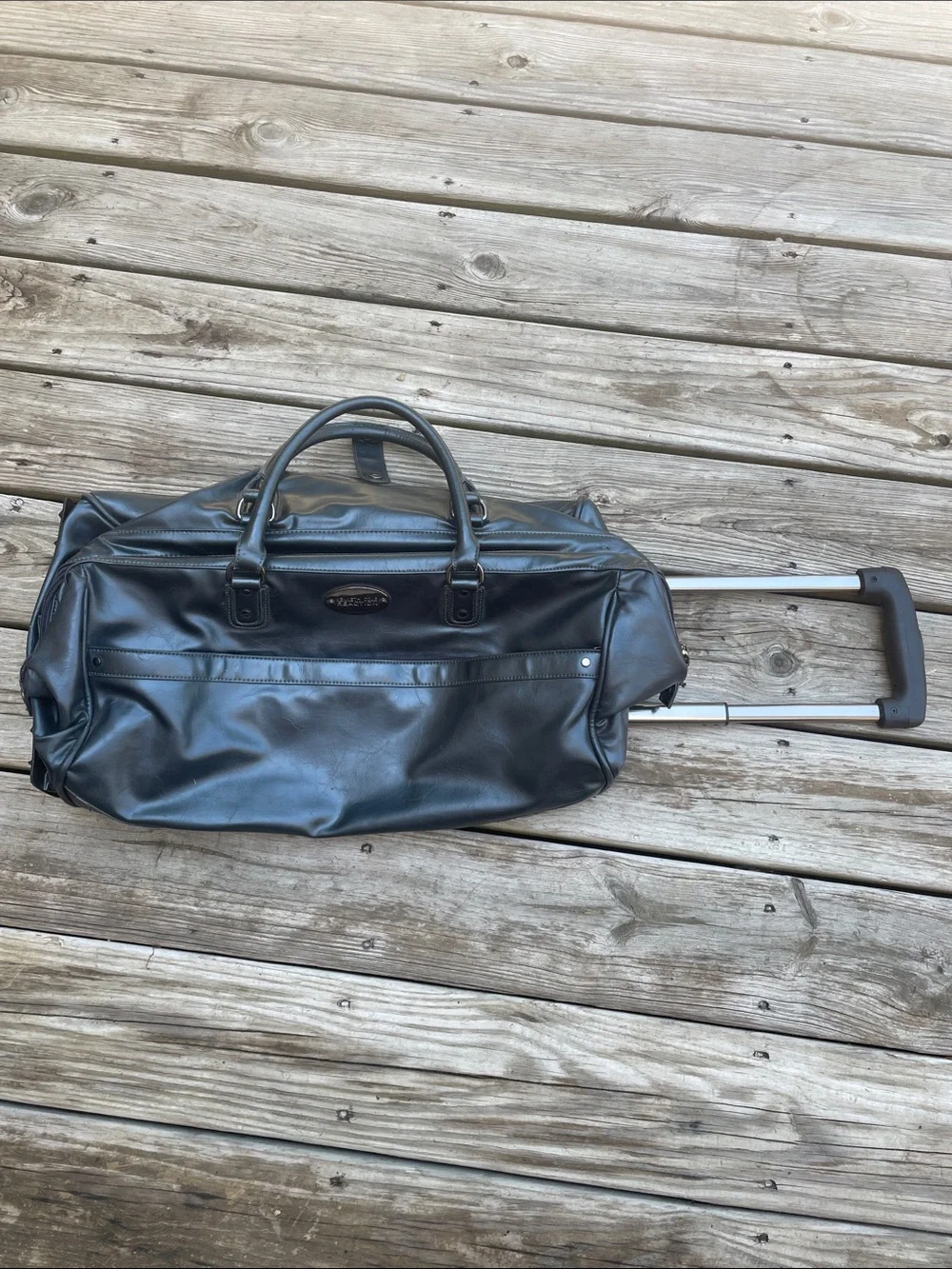 Vintage Kenneth Cole Reaction Black Rolling Duffel Travel Bag /Carry On Luggage